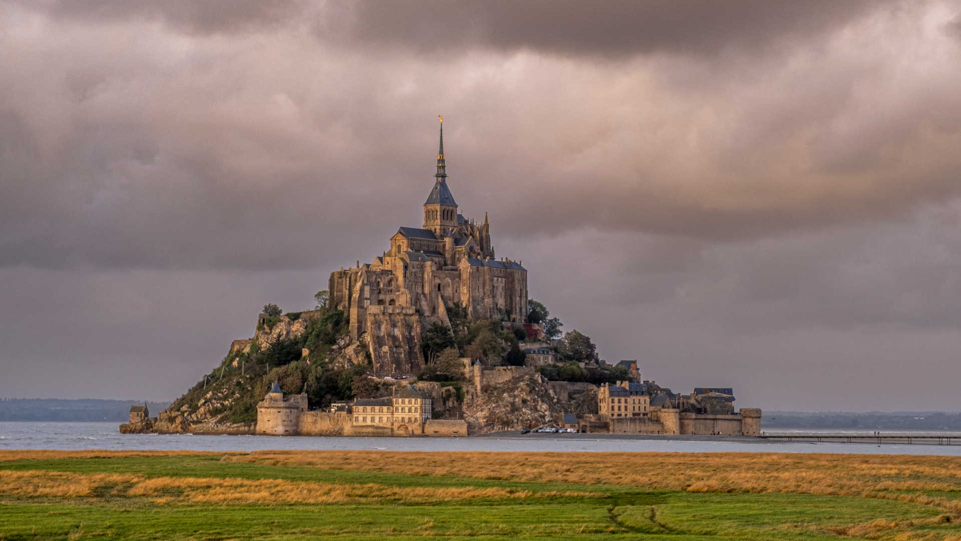 Visite guidée au Mont-Saint-Michel : un joyau entre ciel et mer