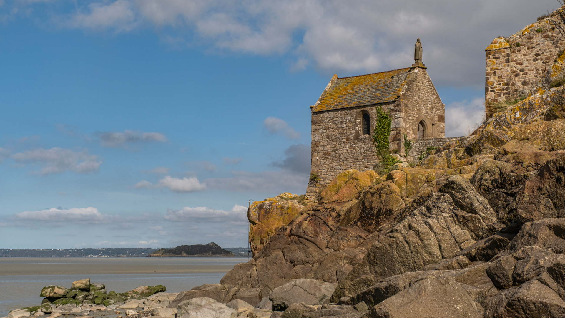 Visite guidée au Mont-Saint-Michel : un joyau entre ciel et mer