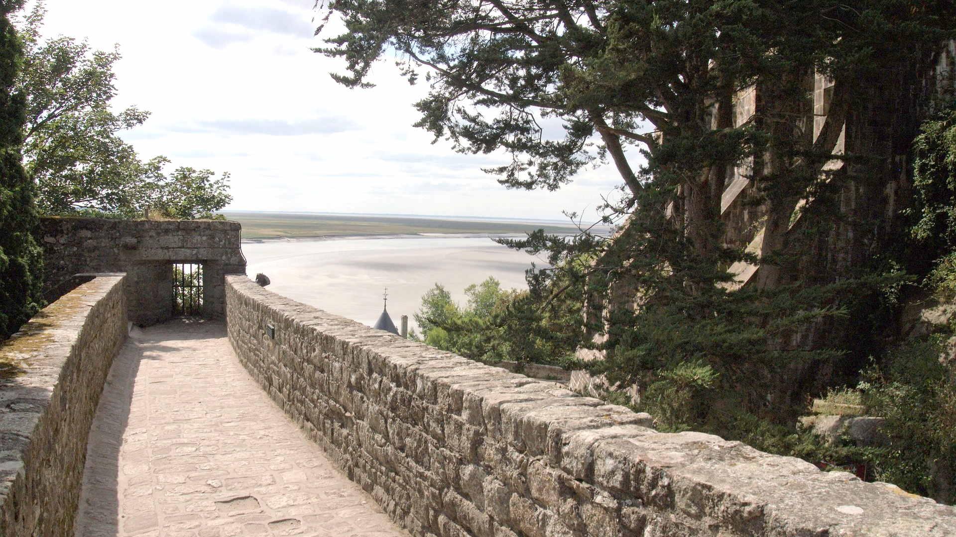 Visite guidée au Mont-Saint-Michel : un joyau entre ciel et mer